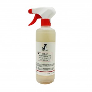 Spray igienizzante per le zampe di cani e gatti